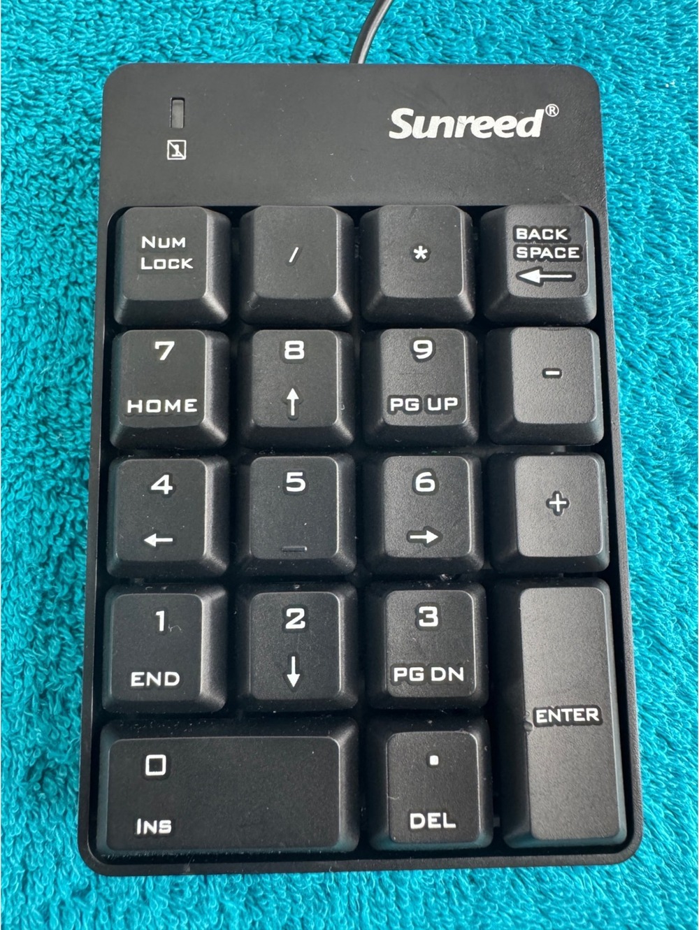 Sunreed Black Wired Numeric Keypad with Full Size Keys for Computer Laptop